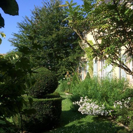 Bed and Breakfast De Ma Fenetre Saint-Martin-des-Entrées Esterno foto