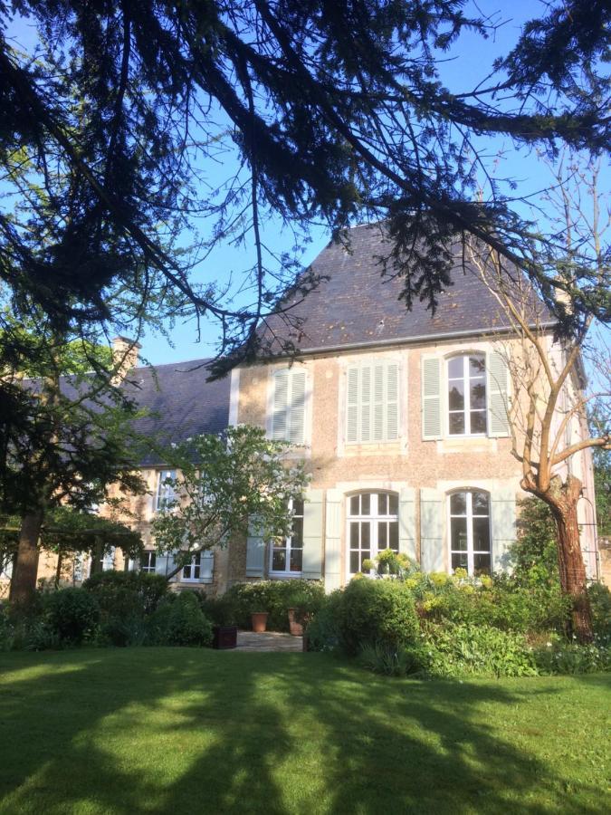 Bed and Breakfast De Ma Fenetre Saint-Martin-des-Entrées Esterno foto