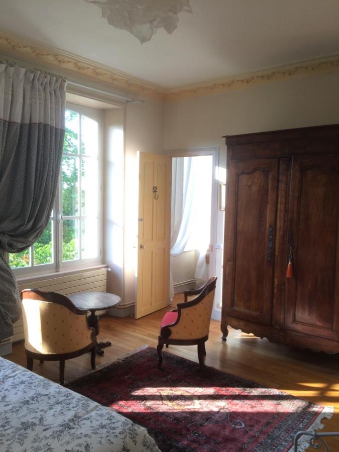 Bed and Breakfast De Ma Fenetre Saint-Martin-des-Entrées Esterno foto